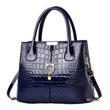 Native Large Designer Leather Tote Handbag for Women Casual Style with Zipper Closure Featuring Letter Decoration