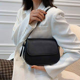 Pure Color New Style Autumn Winter Fashion Messenger Bag Street Fashion Magnetic Button Bag Texture Retro High Quality Bags