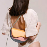 Fashionable New Handbag Design Turkish Curve Wave Contrast Color Messenger Saddle Bag Made of PU Material Women's New Handbag