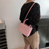 2026 New Women's Frayed Geometric Pattern Mini Tote Bag with Top Handle & Detachable Crossbody Strap for Casual Daily Wear