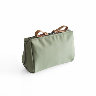 Simple Exquisite Polyester Makeup Bag with Zipper Closure Lipstick Clutch Korean Style Portable Mini Travel Cosmetic Storage Bag